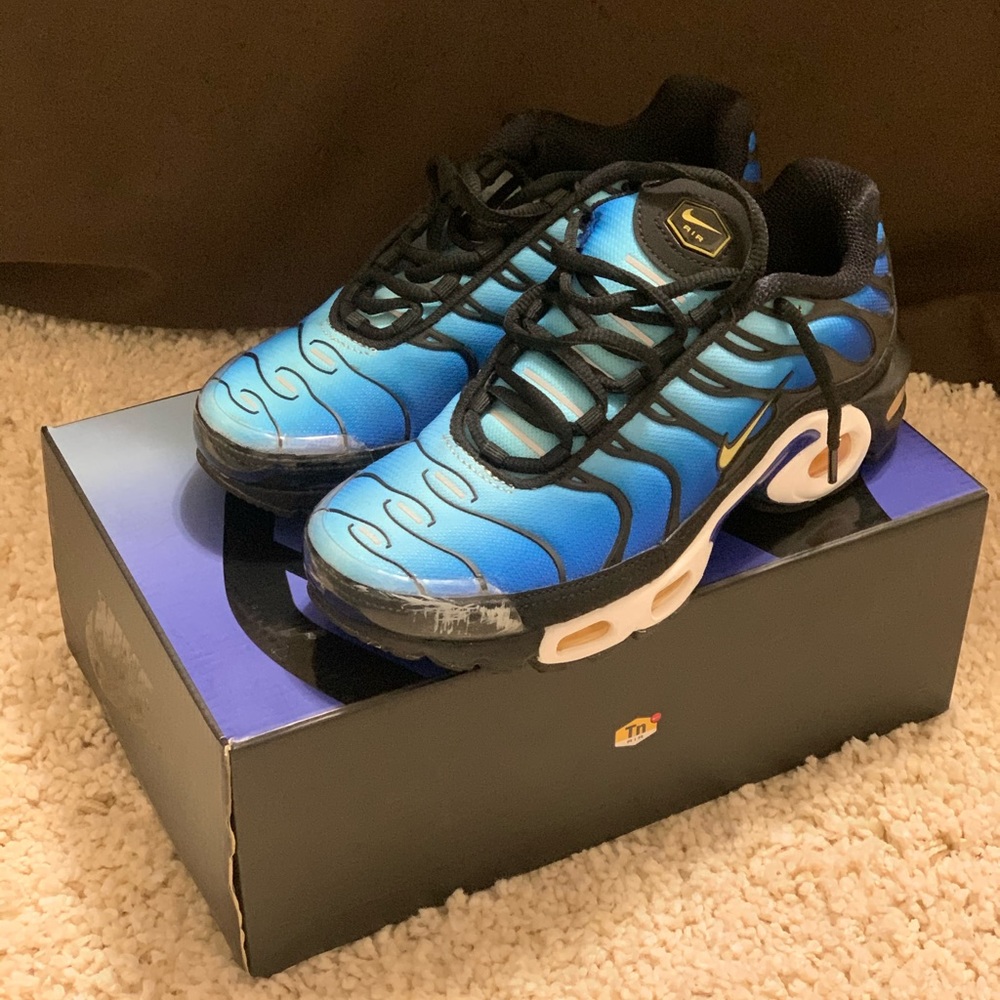Kids Air Max Plus sz 4.5 *scuffs* Blk/Blue/Yellow